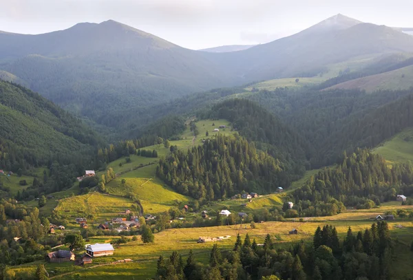 Dağ köyü — Stok fotoğraf