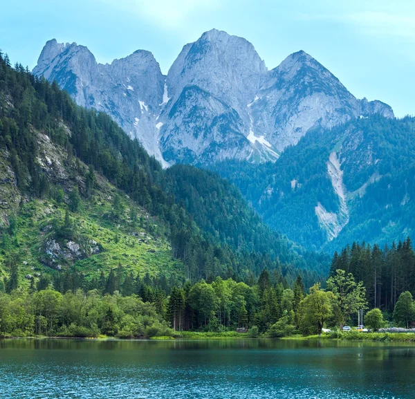 Widok na jezioro alpejskie lato — Zdjęcie stockowe