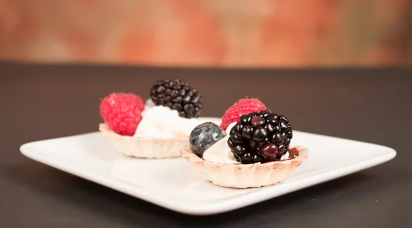 Fresh fruit tarts — Stock Photo, Image