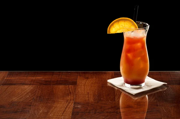 Апельсиновый сок и клубника — стоковое фото