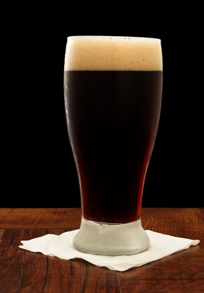 Cerveja escura — Fotografia de Stock