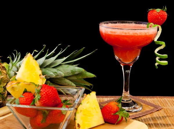 Tropische fruit cocktail — Stockfoto