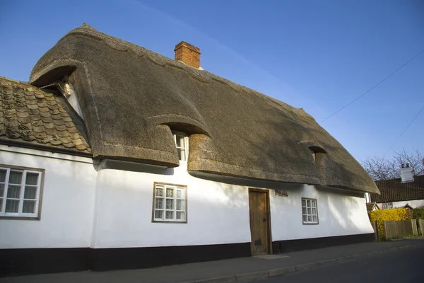 Αγγλικά thatched σπίτι — Φωτογραφία Αρχείου