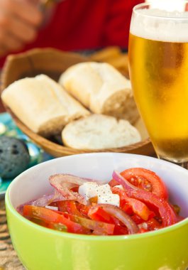Peynirli salata.