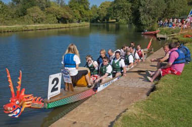 Fen ditton, cambridge, İngiltere - Eyl. 12: takım hazırlar için bir yarış bir