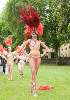 Luton - 31 Mayıs: Samba dansçılar