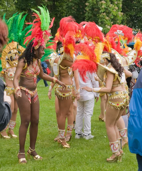 Luton - 31 mei: Samba dansers — Stockfoto