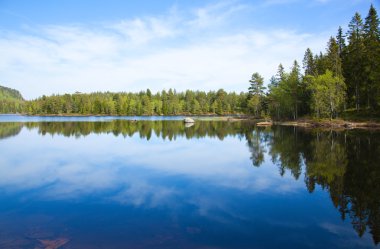 Kuzey lake