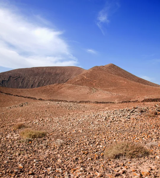 Caminho acima vulcão Bayuyo fora de Corralejo, Fuerteventura — Fotografia de Stock