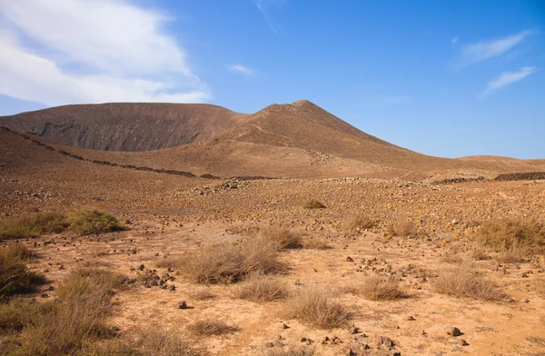 Väg upp bayuyo vulkan utanför corralejo, fuerteventura — Stockfoto