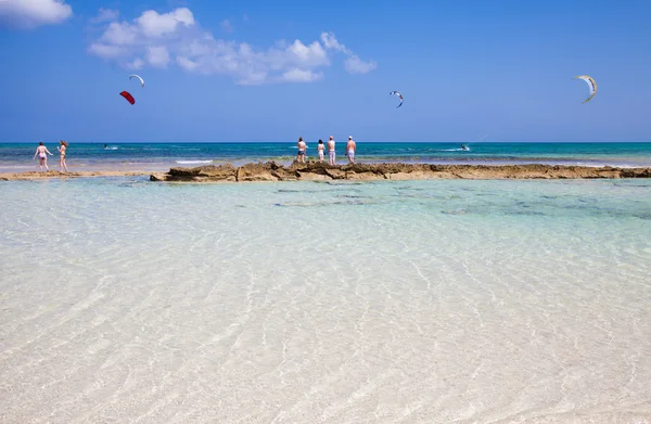 Kitesurfen op vlag strand, fuerteventura — Stockfoto