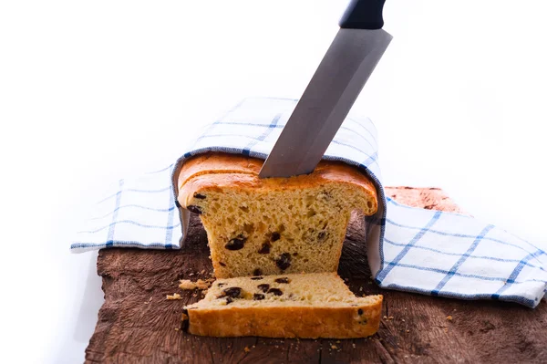 Świeże rodzynek chleb jako strzał studio — Zdjęcie stockowe