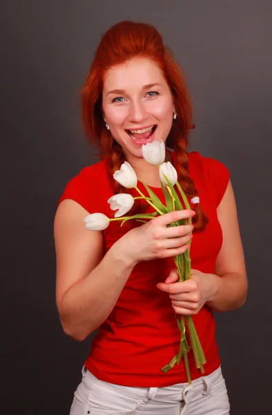 Portret mooi roodharige meisje — Stockfoto