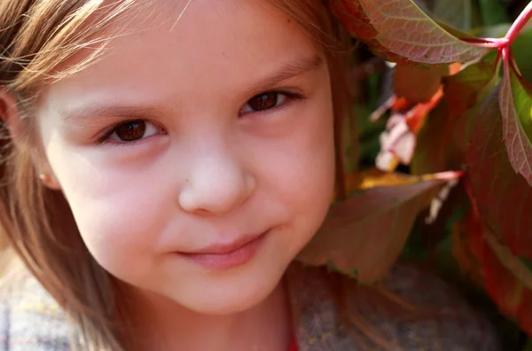 Süßes Kinderlächeln — Stockfoto