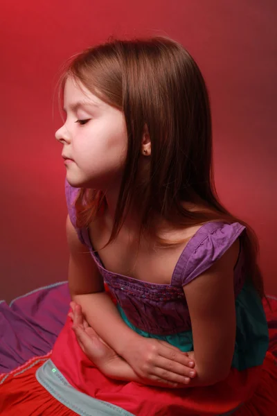 Trauriges kleines Mädchen — Stockfoto