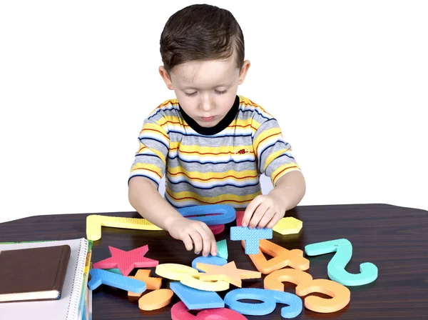 Malý chlapec se učí čísla Stock Snímky