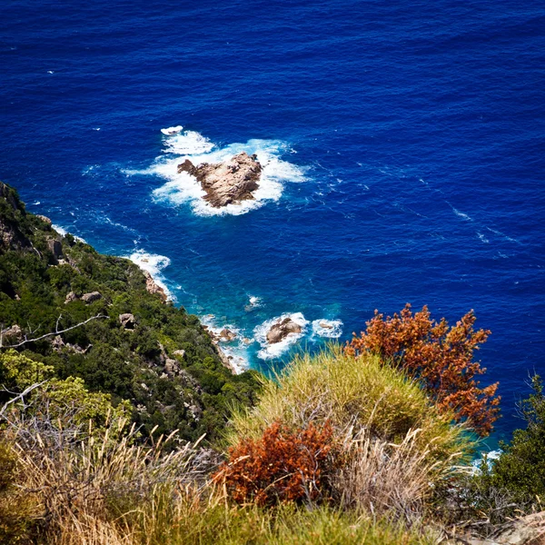 Zachodnie wybrzeże Korsyki koło Porto (Korsyka, Francja) — Zdjęcie stockowe