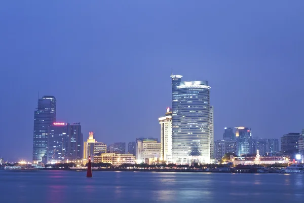 Xiamen centro di notte lungo la costa — Foto Stock