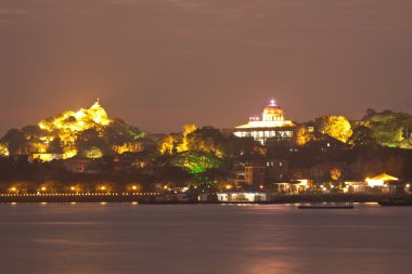 xiamen şehir merkezine günbatımında gulangyu Adası