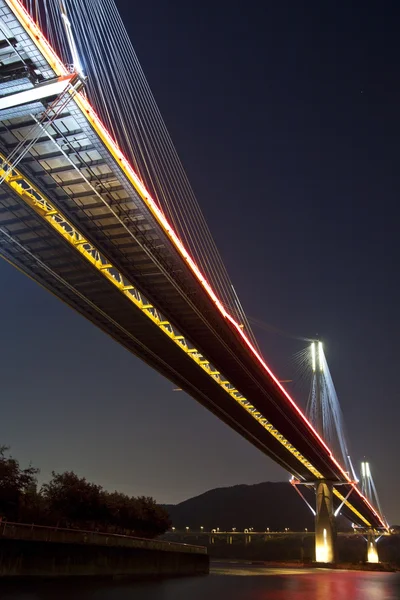 Ponte Ting Kau em Hong Kong à noite — Fotografia de Stock