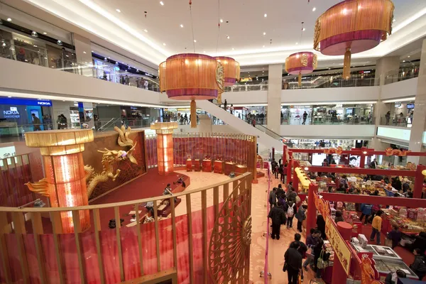Shopping mall in Chinees Nieuwjaar in hong kong — Stockfoto