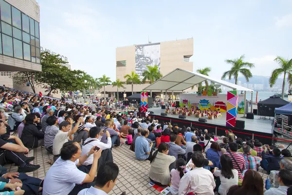 Aziatische etnische culturele voorstellingen 2011 — Stockfoto