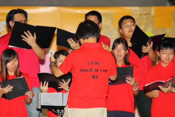 Hong kong - 24 aug, lingnan university håller ny student sprickbild — Stockfoto