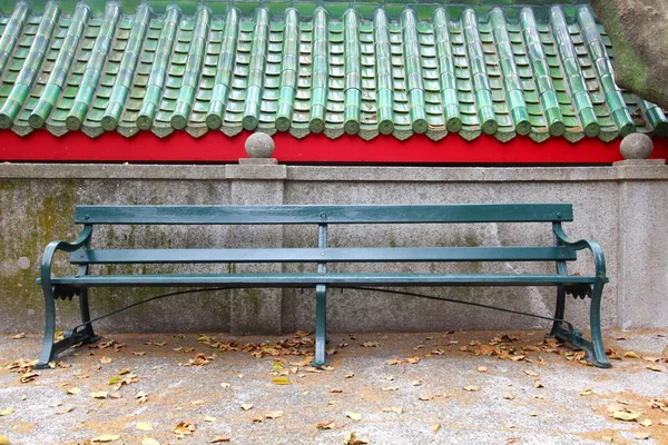 Chaise solitaire à la campagne — Photo