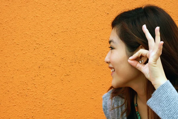 아시아 여자 청각 음성 — 스톡 사진