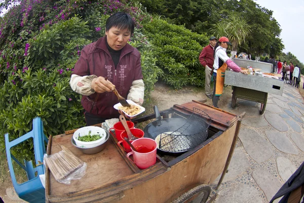 Chinese hawker in China — Stock Photo, Image