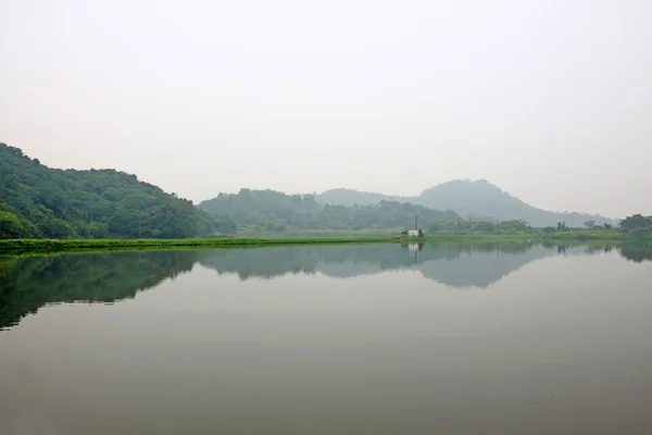Lagoa das zonas húmidas — Fotografia de Stock