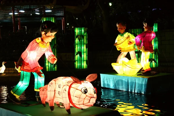 Chinees Nieuwjaar lantaarn carnaval — Stockfoto