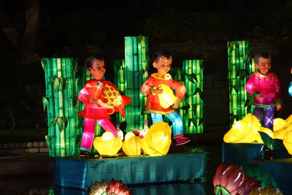 Китайский новогодний карнавал фонарей — стоковое фото