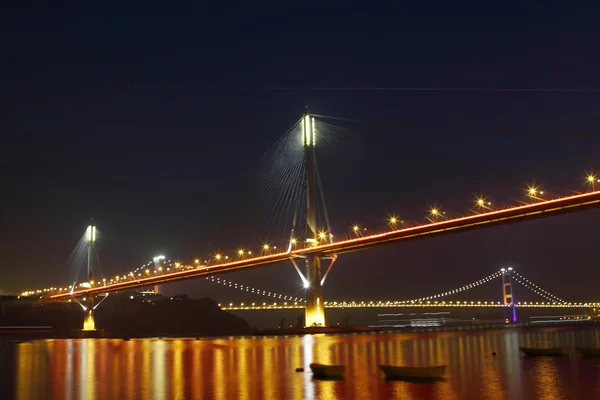 Puente Ting Kau en Hong Kong por la noche —  Fotos de Stock