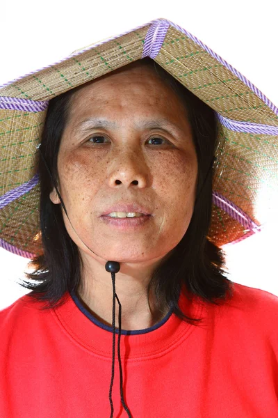 Egy 50-es ázsiai nő visel kalapot — Stock Fotó