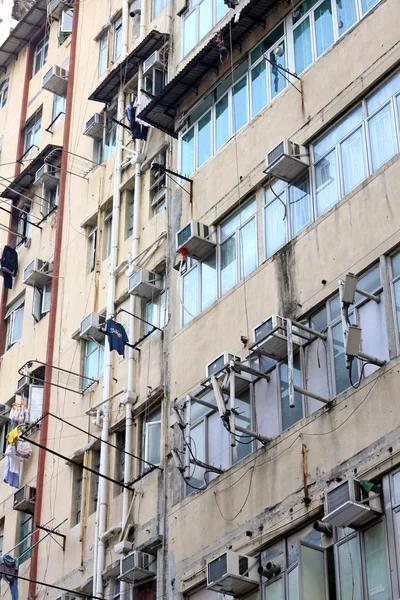 Apartamentos antigos em Hong Kong — Fotografia de Stock
