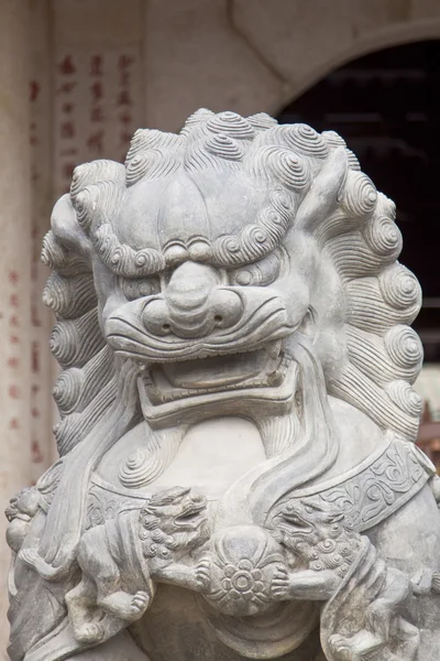Estatua de león chino — Foto de Stock