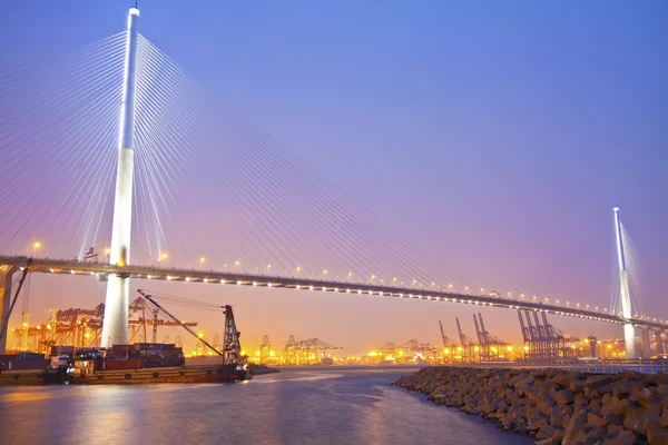 Ponte de Hong Kong ao pôr do sol — Fotografia de Stock