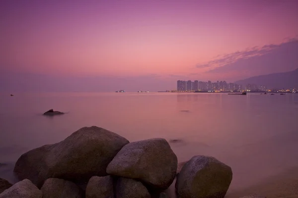 Захід сонця на узбережжі в Hong Kong — стокове фото