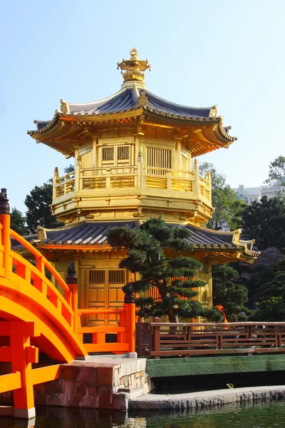 O Pavilhão da Perfeição Absoluta no Jardim de Nan Lian — Fotografia de Stock