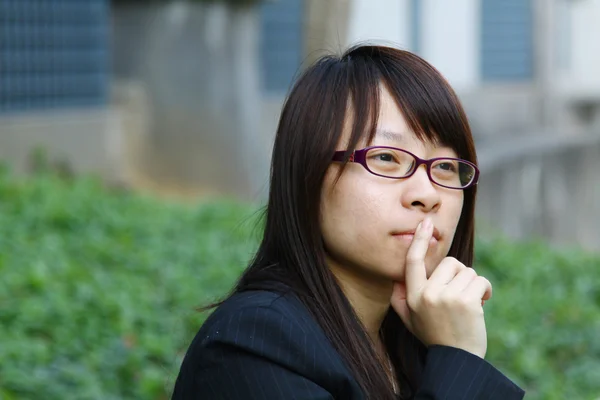 Asian businesswoman thinking — Stock Photo, Image