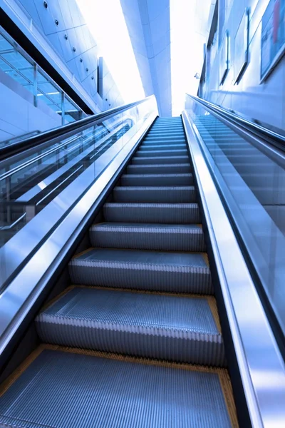 Moving escalator to heaven concept — Stockfoto