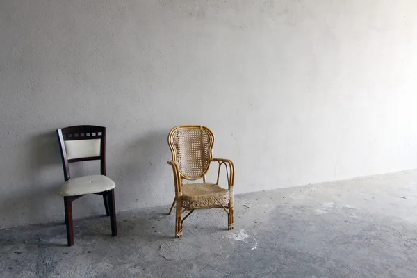 Ensam stol bakgrund — Stockfoto