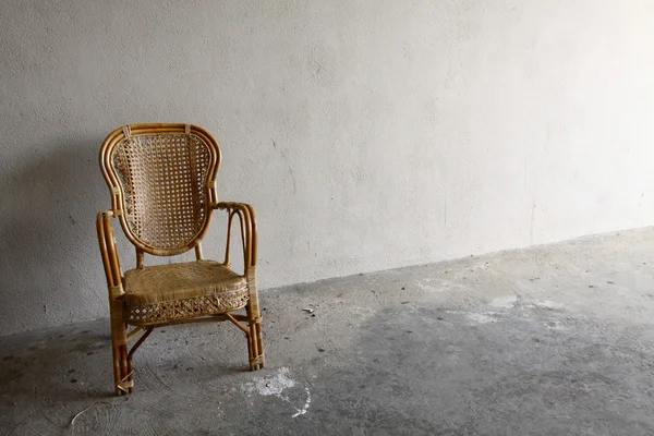 Samotny krzesło tło — Zdjęcie stockowe