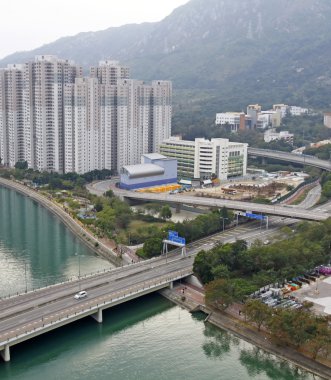 Hong kong şehir merkezinde gün, hdr görüntü adlı.