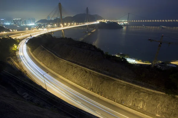 Ting kau bridge i autostrady w nocy w hong Kongu — Zdjęcie stockowe