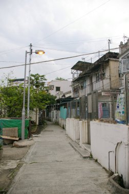 yol hong kong köy içinde