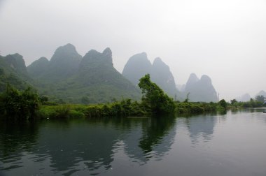 yangshuo guilin, Çin'in güzel karstik dağ manzarası