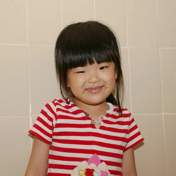 Китайський посміхається дівчина — стокове фото