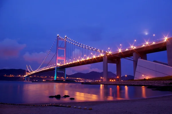 Ponte Tsing Ma à noite em Hong Kong — Fotografia de Stock
